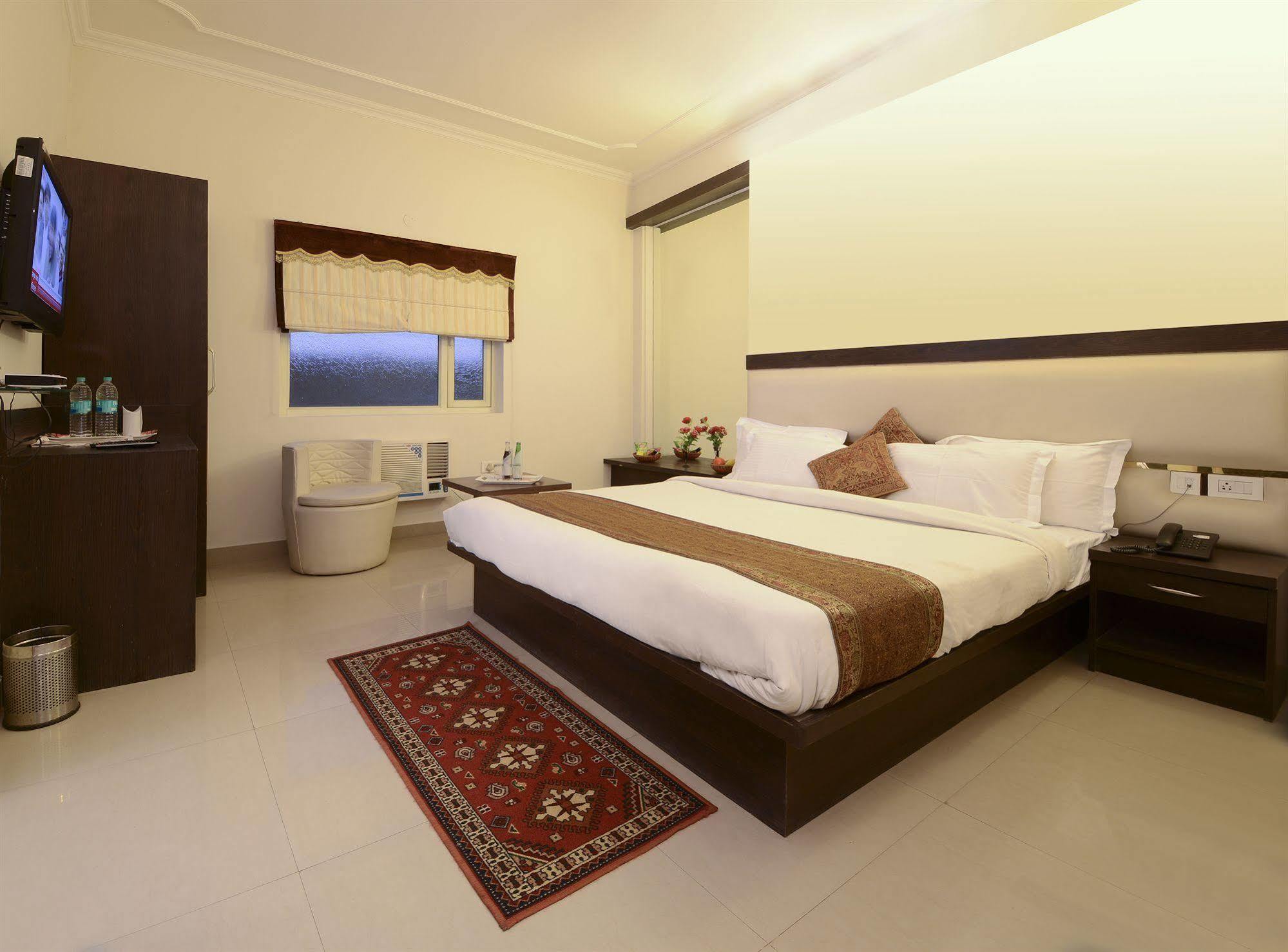 Fabhotel Plus Maniram Palace Agra  Ngoại thất bức ảnh