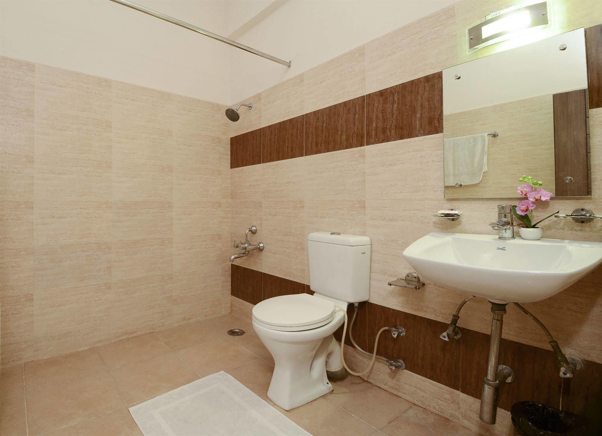 Fabhotel Plus Maniram Palace Agra  Ngoại thất bức ảnh